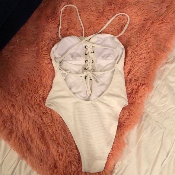 NWOT Lucky brand white one piece! - Picture 5 of 7